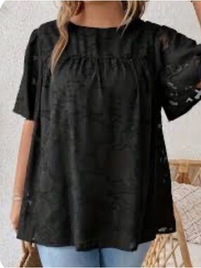 New Black Short Butterfly Sleeve Lace Casual Top / large